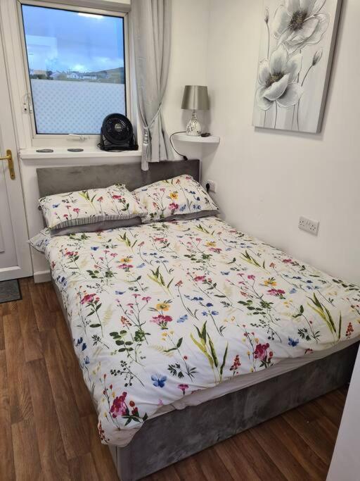 Sunset Place Lower Boscaswell Екстер'єр фото